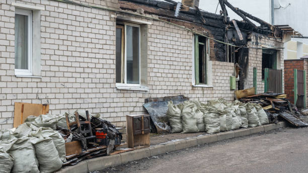 24/7 Emergency Smoke Damage Removal experts in Oak Park, MN